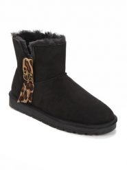 ISLAND BOOT Botki zimowe "Koria" w kolorze czarnym rozmiar: 37. Czarne botki Island Boot, na zimę, bez wzorów, bez obcasa, bez zapięcia. Za 127.65 zł.
