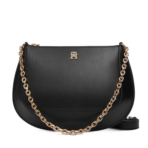 Torebka Tommy Hilfiger. Czarne torebki klasyczne TOMMY HILFIGER, bez wzorów, bez dodatków. Za 649.99 zł.