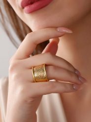 Nakkash Pozłacany pierścionek rozmiar: onesize. Żółte pierścionki Nakkash, pozłacane. Za 52.42 zł.