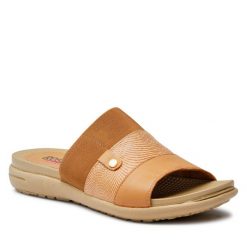 Klapki Go Soft. Brązowe klapki GO SOFT, bez wzorów, bez obcasa. Za 139.99 zł.