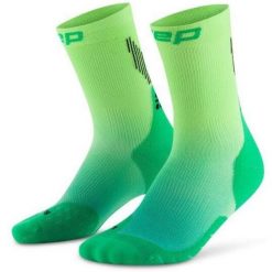 Damskie sportowe skarpety kompresyjne do połowy łydki Core Run gradient CEP. Zielone skarpety CEP, bez wzorów, z materiału. Za 79.00 zł.