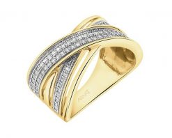 Pierścionek z żółtego złota z diamentami - 0,24 ct - próba 585. Żółte pierścionki Apart, z diamentem, złote. W wyprzedaży za 4,893.00 zł.