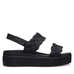 Sandały Crocs. Czarne sandały Crocs, bez wzorów, bez obcasa, na płaskiej podeszwie, bez zapięcia. Za 219.99 zł.