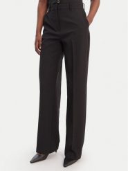 Guess Spodnie materiałowe W6RB02 WH9Y2 Czarny Regular Fit. Czarne spodnie materiałowe Guess, s, z aplikacjami, z materiału. Za 479.99 zł.