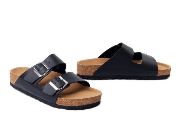 RIEKER V6391-00 black, klapki damskie. Czarne klapki Rieker, bez wzorów, bez obcasa. Za 246.42 zł.