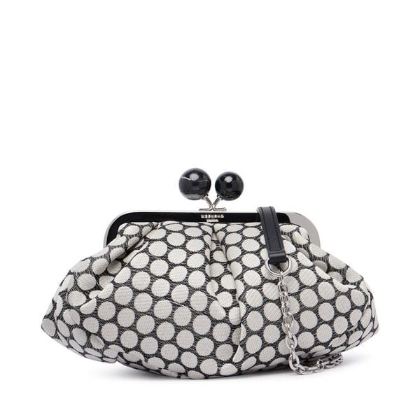 Torebka Weekend Max Mara. Czarne torebki klasyczne Weekend Max Mara, bez wzorów, bez dodatków. Za 2,439.00 zł.