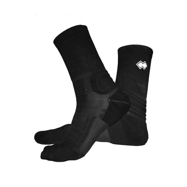 Skarpety Errea Jump Calza Ad 02500 Czarny Biały Dorośli. Czarne skarpety ERREA, bez wzorów, z bawełny. Za 116.99 zł.