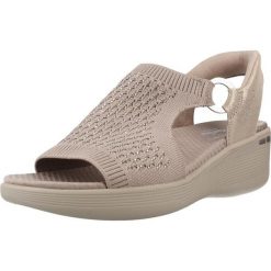 Sandały SKECHERS 188001S Szary. Szare sandały Skechers, bez wzorów, z tkaniny, bez obcasa, bez zapięcia. Za 314.99 zł.