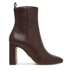 Botki Steve Madden. Brązowe botki Steve Madden, bez wzorów, bez obcasa, na słupku, bez zapięcia. Za 639.99 zł.