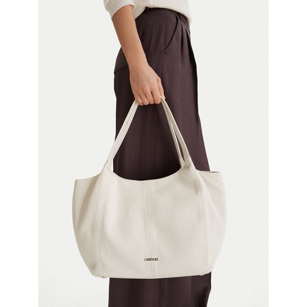 Torebka Lasocki. Białe shopper Lasocki, bez wzorów, bez dodatków. Za 199.99 zł.