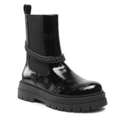 Botki DeeZee. Czarne botki DeeZee, bez wzorów, bez obcasa, na płaskiej podeszwie, bez zapięcia. Za 199.99 zł.