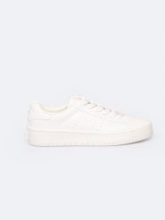 Sneakersy damskie ze skóry ekologicznej białe NN274577 101. Białe obuwie sportowe Big Star, z dresówki, bez zapięcia, trekkingowe. Za 159.99 zł.