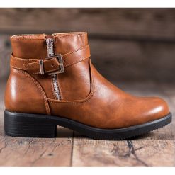 Abloom Brązowe Botki Z Eko Skóry. Brązowe botki Abloom, bez wzorów, ze skóry, bez obcasa, bez zapięcia. W wyprzedaży za 89.00 zł.