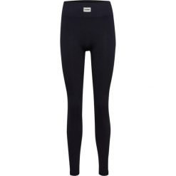 Damskie legginsy Hummel Pulse. Czarne legginsy Hummel, bez wzorów, z materiału. Za 196.00 zł.