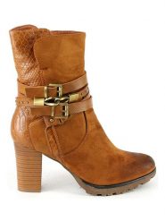 Foreverfolie Botki w kolorze jasnobrązowym rozmiar: 38. Brązowe botki Foreverfolie, bez wzorów, ze skóry, bez obcasa, bez zapięcia. Za 170.95 zł.