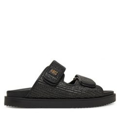 Klapki Tommy Hilfiger. Czarne klapki TOMMY HILFIGER, bez wzorów, bez obcasa. Za 399.99 zł.