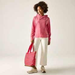 Damska bluza Mayse Marl. Czerwone bluzy Regatta, bez wzorów, z kapturem. Za 99.99 zł.