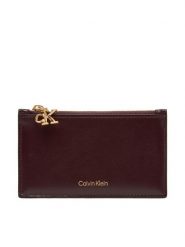 Calvin Klein Etui na karty kredytowe Ck Zip Cardcase 6Cc LV04F1076G Bordowy. Czerwone portfele Calvin Klein, bez wzorów, ze skóry. Za 219.99 zł.