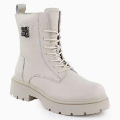 Skórzane botki damskie workery beżowe Cambell 25-71300. Brązowe botki Cambell, bez wzorów, ze skóry, bez obcasa, bez zapięcia. Za 219.99 zł.