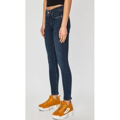 Liu Jo - Jeansy. Niebieskie jeansy Liu Jo, bez wzorów. W wyprzedaży za 429.90 zł.