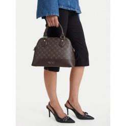 Torebka Nine West. Brązowe torebki klasyczne Nine West, bez wzorów, bez dodatków. Za 249.99 zł.