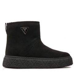 Botki Guess. Czarne botki Guess, z aplikacjami, bez obcasa, na płaskiej podeszwie, bez zapięcia. Za 839.99 zł.