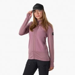 Bluza polarowa Wędrówki damska Swedemount Trondheim Wind Mid Layer Full Zip. Fioletowe bluzy SWEDEMOUNT, bez wzorów, z polaru, bez kaptura. Za 249.99 zł.