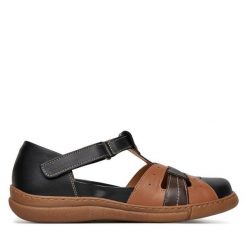 Sandały Go Soft. Brązowe sandały GO SOFT, bez wzorów, bez obcasa, na płaskiej podeszwie, bez zapięcia. Za 179.99 zł.