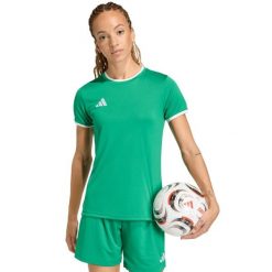 ADIDAS Entrada 26 damska koszulka piłkarska, zielona, krótki rękaw. Zielone bluzki Adidas, bez wzorów, z poliesteru, sportowe, bez kołnierzyka, bez ramiączek. Za 60.99 zł.