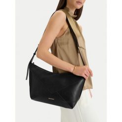Torebka GINO ROSSI. Czarne torebki klasyczne Gino Rossi, bez wzorów, bez dodatków. Za 199.99 zł.