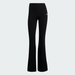 Legginsy Essentials Small Logo Flared. Białe legginsy Adidas, xs, bez wzorów. Za 149.00 zł.