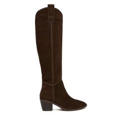 Kozaki Badura. Brązowe kozaki Badura, bez obcasa, na słupku, bez zapięcia. Za 369.99 zł.