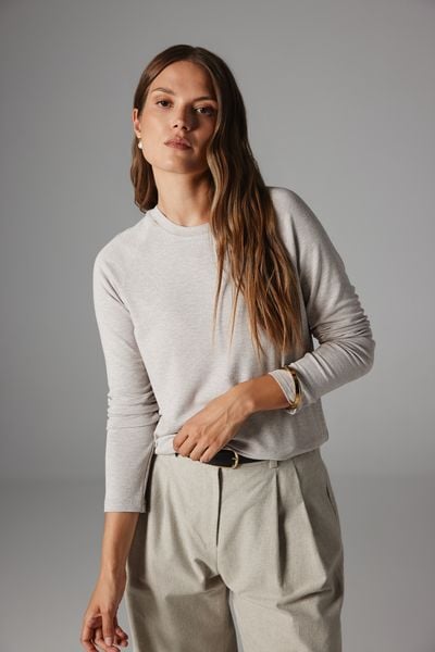 BLUZKA LOTOS PIASKOWY MELANŻ XS - Flawless. Bluzki Flawless, uniwersalny, bez wzorów, z dzianiny, klasyczne, bez kołnierzyka, bez ramiączek. Za 267.00 zł.