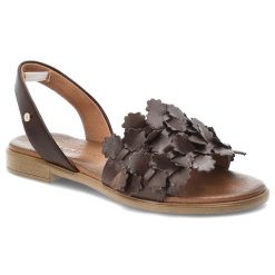 Sandały damskie Armodo, cholewka ze skóry naturalnej wsuwane na płaskiej podeszwie, brązowe, 40468. Brązowe sandały Armodo, z aplikacjami, ze skóry, eleganckie, bez obcasa, na płaskiej podeszwie, bez zapięcia. Za 287.90 zł.