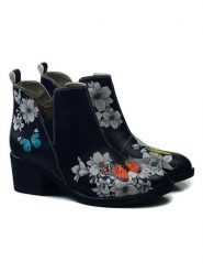 Goby Botki w kolorze czarnym ze wzorem rozmiar: 36. Czarne botki Goby, bez wzorów, z materiału, bez obcasa, bez zapięcia. Za 347.99 zł.