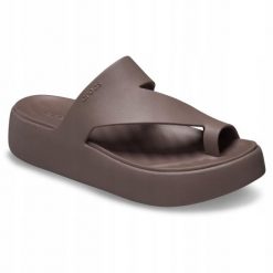 Klapki Dla Dorosłych Crocs Getaway Platform Toe Loop. Zielone klapki Crocs, bez wzorów, z materiału, bez obcasa. Za 159.99 zł.