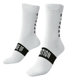 Letnie skarpetki rowerowe unisex Biemme. Białe skarpety BIEMME, bez wzorów. W wyprzedaży za 56.00 zł.