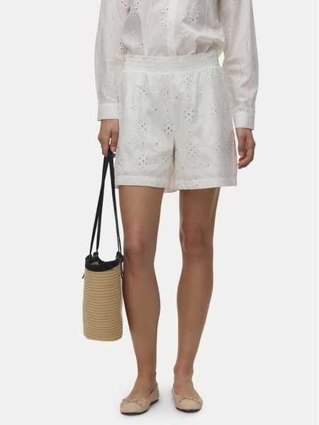 Vero Moda Szorty materiałowe Eliza 10346709 Biały Regular Fit. Białe szorty Vero Moda, bez wzorów, z bawełny. Za 96.99 zł.