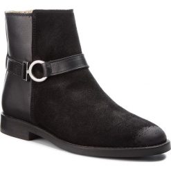 Botki MARC O'POLO - 708 14226001 311 Black 990. Czarne botki Marc O'Polo, z aplikacjami, z materiału, bez obcasa, bez zapięcia. W wyprzedaży za 379.00 zł.