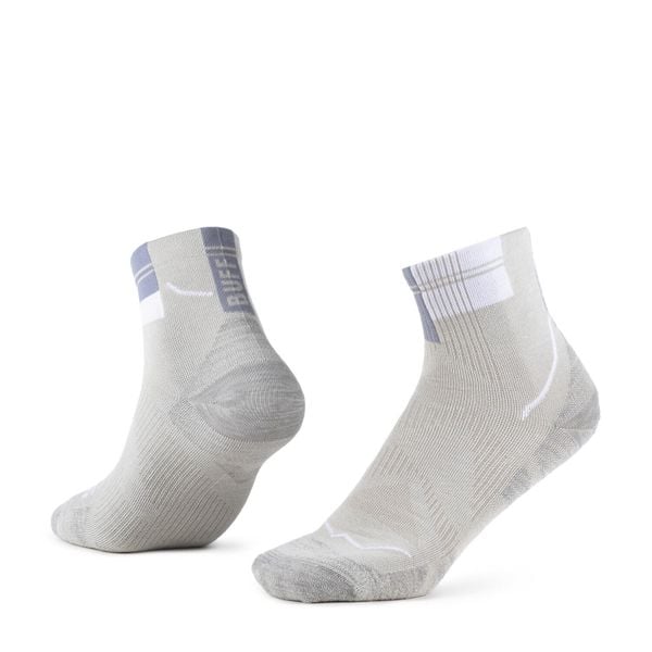 Skarpety biegowe Buff Coolnet Quarter Sock CQ. Szare skarpety Buff, bez wzorów, z elastanu. Za 104.49 zł.