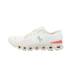 Buty Kobieta On Running Cloud X 4 beżowy. Brązowe obuwie sportowe On Running, z materiału, bez zapięcia. Za 849.00 zł.