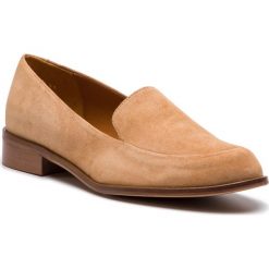 Lordsy SOLO FEMME - 96640-05-I57/000-03-00 Beż. Brązowe lordsy Solo Femme, bez wzorów, z materiału, bez obcasa, na obcasie, bez zapięcia. W wyprzedaży za 209.00 zł.
