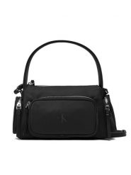 Calvin Klein Torebka Pocket Nylon Bag W/ Strap LV04F3132G Czarny. Czarne torebki klasyczne Calvin Klein, bez wzorów, z materiału, bez dodatków. Za 469.99 zł.