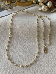 Luseera Pozłacany naszyjnik z elementami ozdobnymi - dł. 45 cm rozmiar: onesize. Żółte naszyjniki Luseera, pozłacane. Za 83.81 zł.