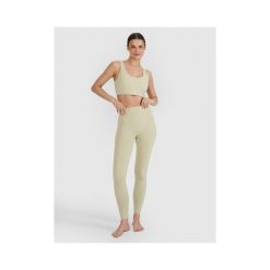 Legginsy do jogi i pilatesu szybkoschnące damskie 4F 4FWSS25TFTIF323. Zielone legginsy 4f, bez wzorów, z elastanu. Za 91.99 zł.