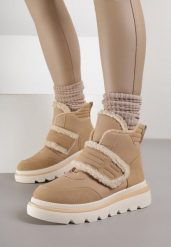 Ciemnobeżowe Śniegowce Ozdobione Futerkiem i Przeszyciami Newelara. Brązowe trapery i śniegowce Renee, z jeansu. Za 129.99 zł.