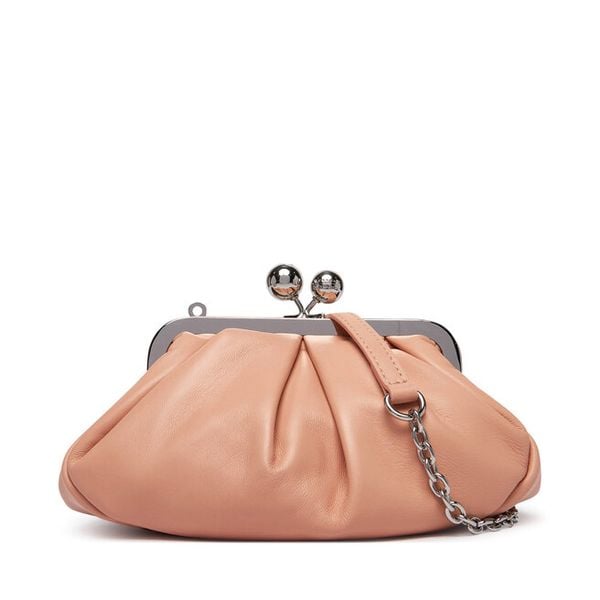 Torebka Weekend Max Mara. Czerwone torebki klasyczne Weekend Max Mara, bez wzorów, bez dodatków. Za 1,309.00 zł.