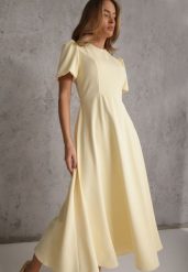 Żółta Rozkloszowana Sukienka Koktajlowa VICES na Krótki Rękaw Nessesha. Żółte sukienki Renee, na randkę, l, bez wzorów, eleganckie, bez kołnierzyka, bez ramiączek, maxi, rozkloszowane. Za 219.99 zł.