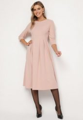 Różowa Rozkloszowana Sukienka Ozdobiona Przeszyciami Reamira. Czerwone sukienki Born2be, na co dzień, s, bez wzorów, eleganckie, bez kołnierzyka, bez ramiączek, midi, rozkloszowane. Za 84.99 zł.