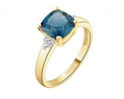 Pierścionek z żółtego złota z diamentami i topazem London Blue - próba 375. Niebieskie pierścionki Apart, z diamentem, złote. Za 1,890.00 zł.